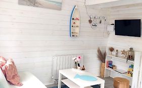 Chalet cosy, plages à pieds. Morbihan.